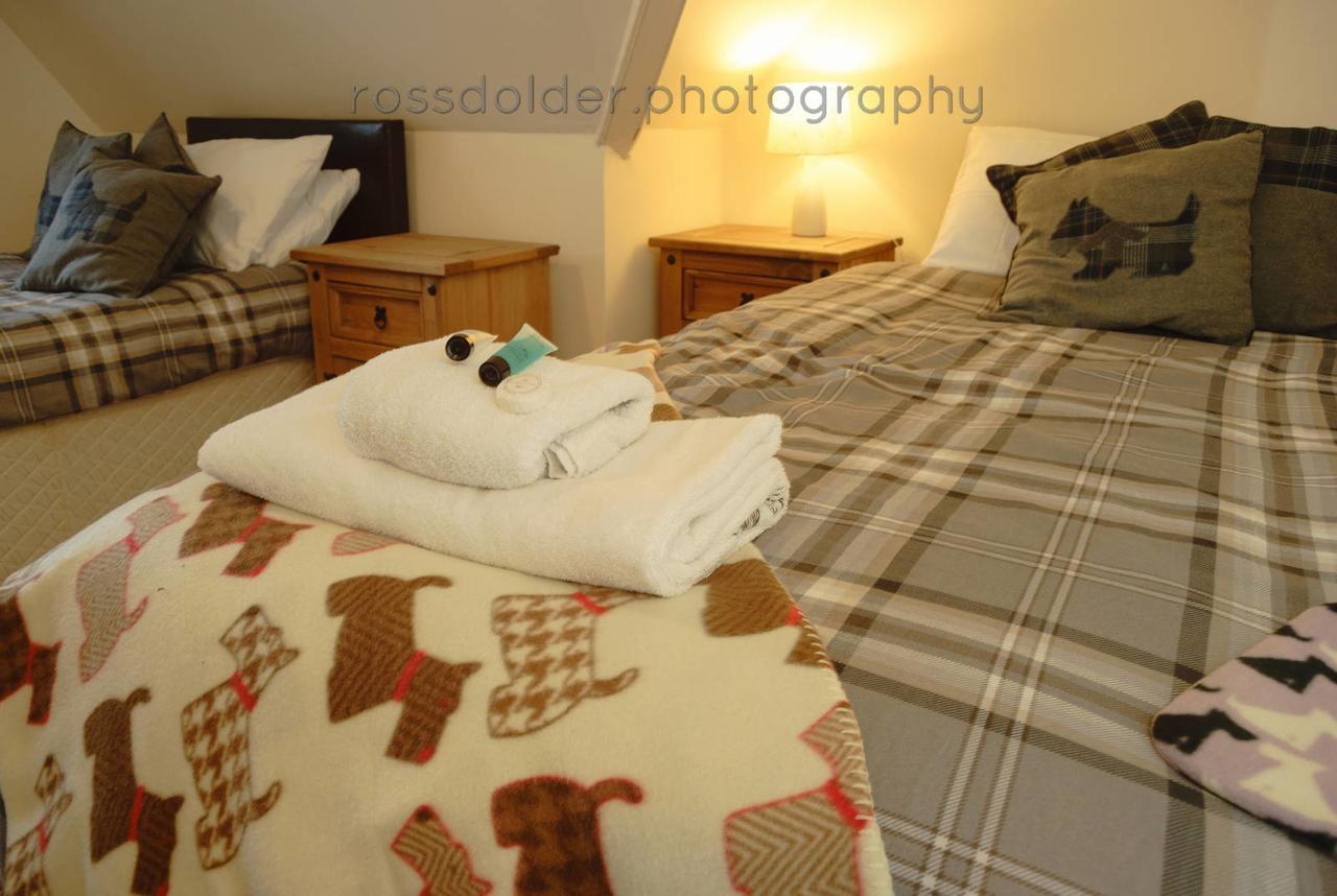 The Hopetoun Arms Hotel Leadhills Bagian luar foto